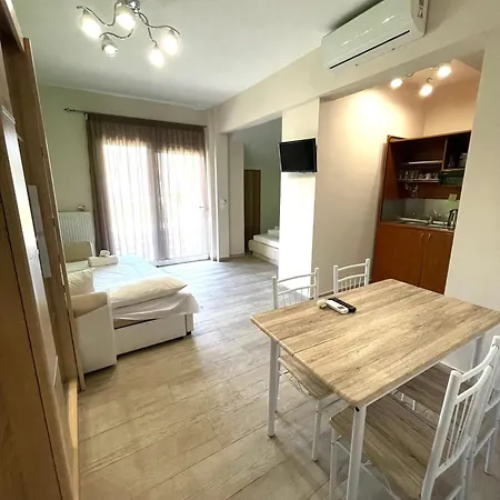 아파트 Family House Emerald 리메나리아