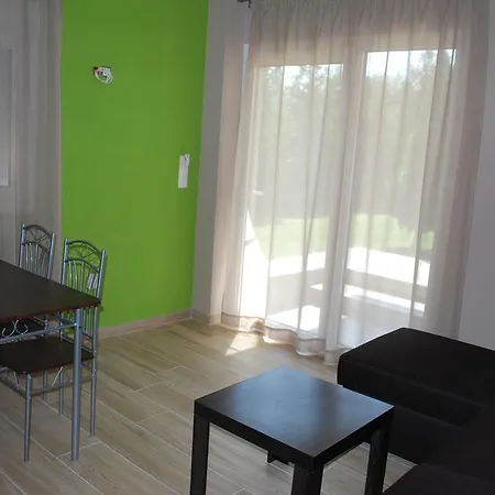 Apartment Family House Emerald *